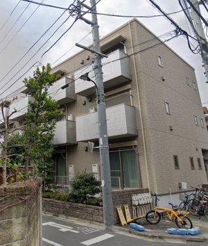 運営会社所在地にある建物の外観